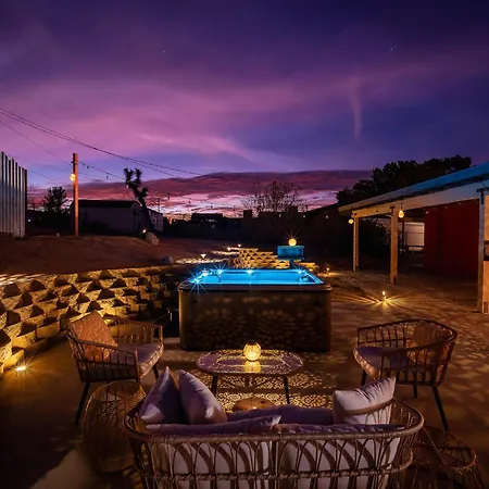 Villa Luxury Joshua Tree Retreat W/ Hot Tub, Bbq & Games